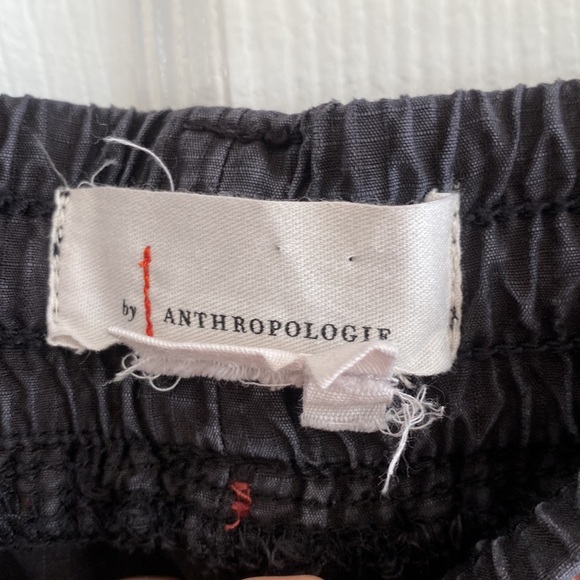 LADIES MEDIUM ANTHROPOLOGIE BLACK EMBROIDERED DISTRESSED PARACHUTE PANTS - Picture 2 of 4